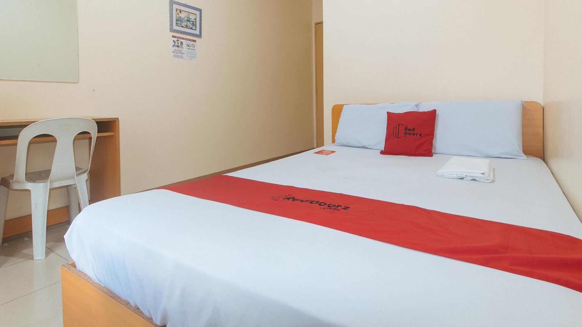 Reddoorz @ Asiana Pension Inn 만다웨 시 외부 사진