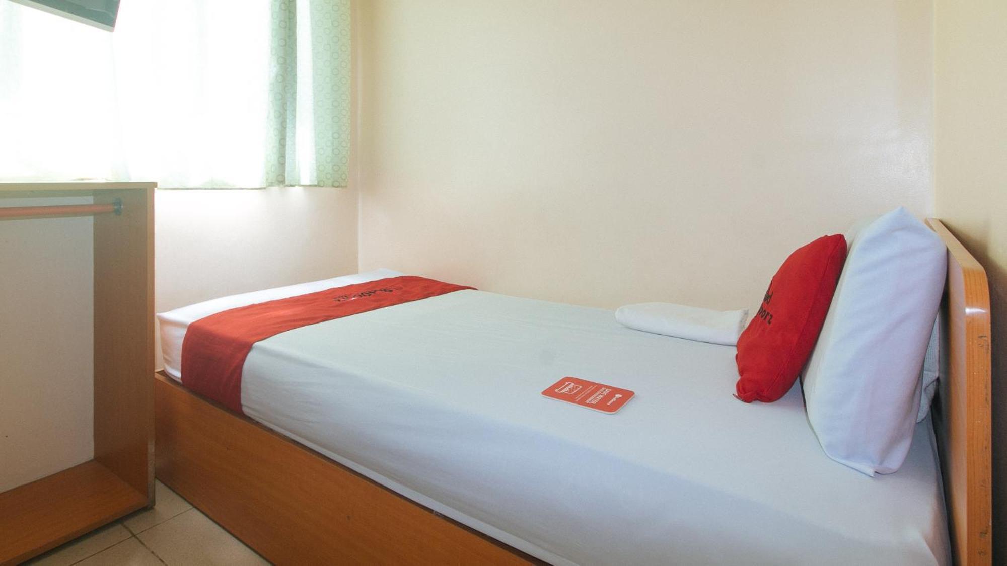 Reddoorz @ Asiana Pension Inn 만다웨 시 외부 사진