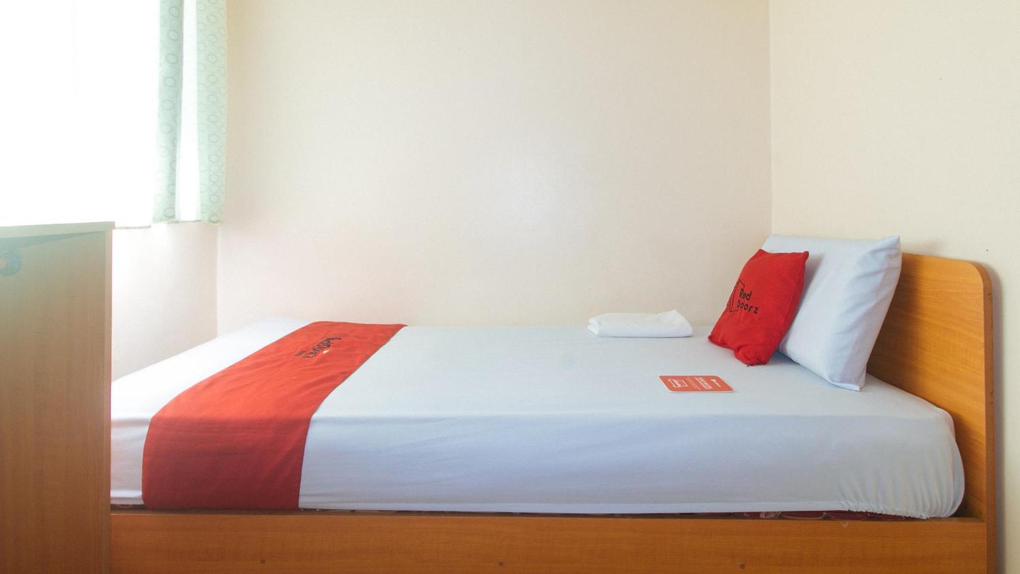 Reddoorz @ Asiana Pension Inn 만다웨 시 외부 사진